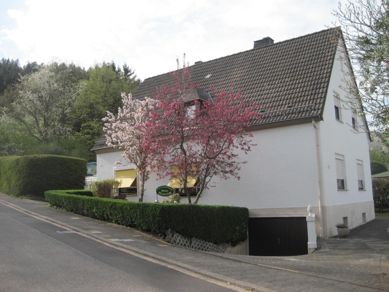 Ferienwohnung Weber Schleiden Buitenkant foto